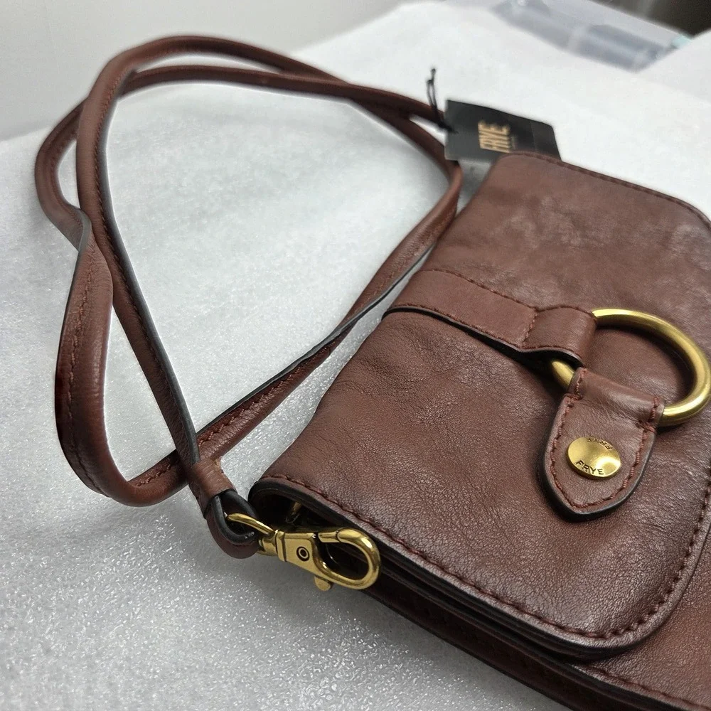 Frye Ring Crossbody Wallet Bag Cognac Brown Leather NWT - MSRP $198 - Picture 4 of 13